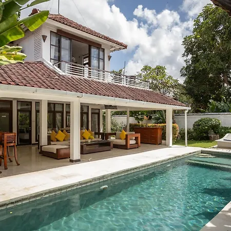 3 Bedroom Villa In D' Centre Seminyak