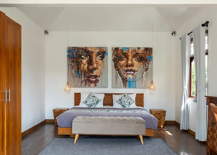 3 Bedroom In D' Centre Seminyak (Bali)