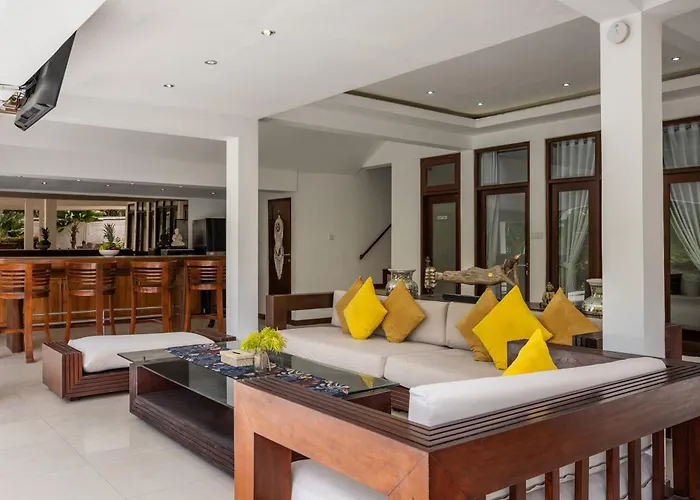 3 Bedroom In D' Centre Seminyak (Bali)