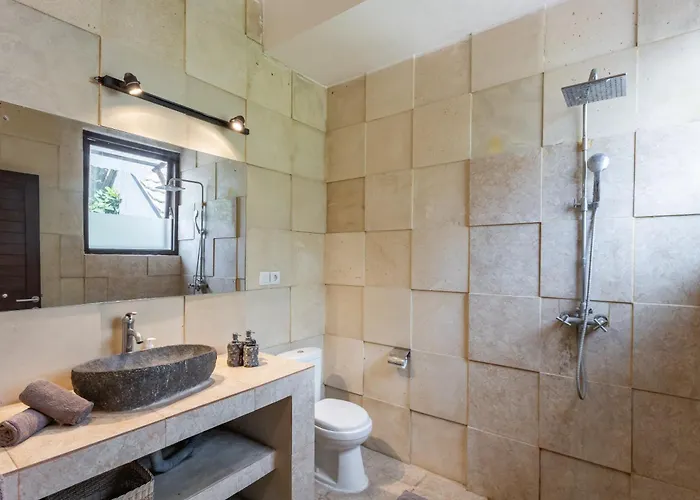 3 Bedroom In D' Centre *