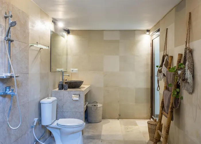 3 Bedroom In D' Centre * Seminyak (Bali)
